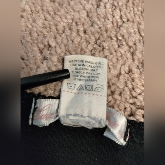 Tie Wrap Top - Picture 14 of 14